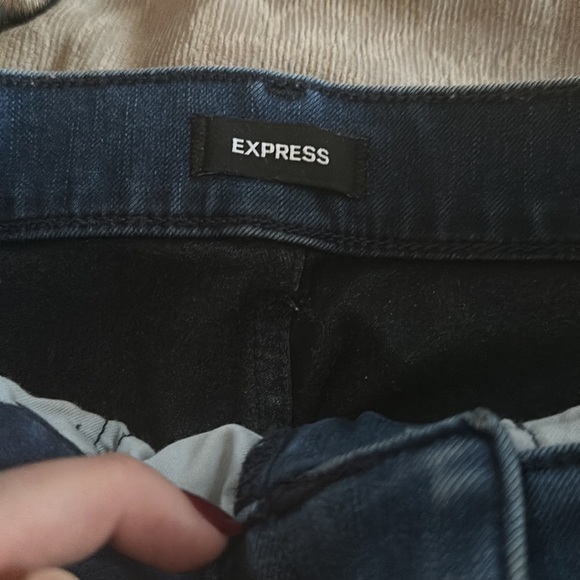 Express slim fit jean with split hem ankle - Picture 3 of 5